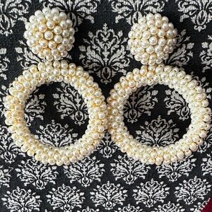 Stella & Dot Cream Pearl Statement Earrings